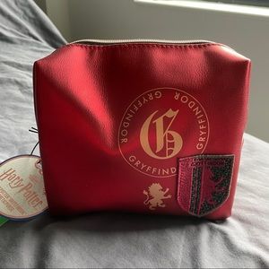 Harry Potter Gryffindor Cosmetic Bag NWT